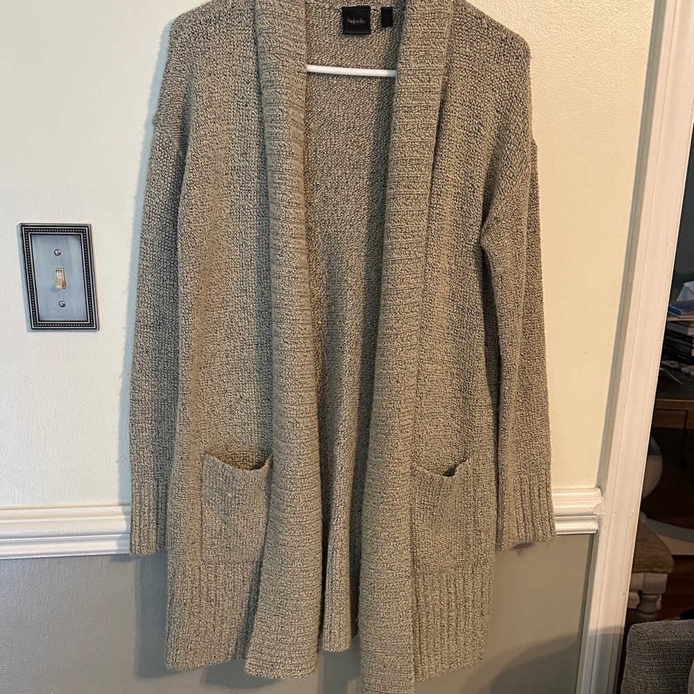0100 Rafaella Women's Cardiganโ in Beige size small
